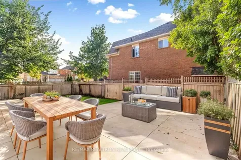 52 Brock Drive Brampton ON L6P 1A2