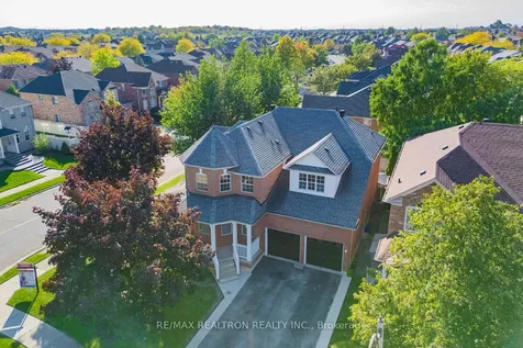 52 Brock Drive Brampton ON L6P 1A2