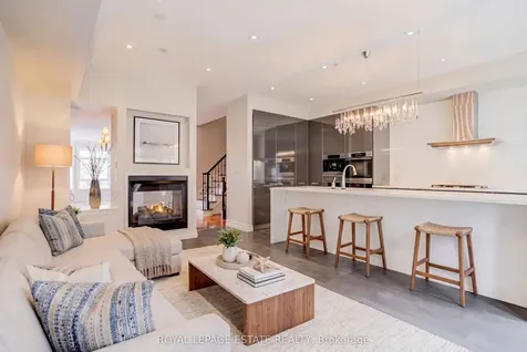 66 Compass Way Mississauga ON L5G 4T8