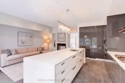 66 Compass Way Mississauga ON L5G 4T8