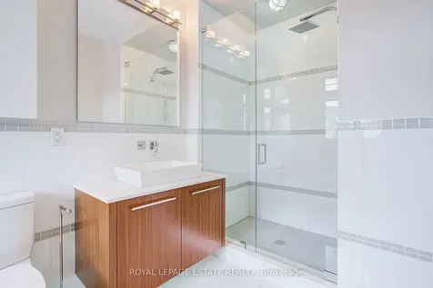 66 Compass Way Mississauga ON L5G 4T8