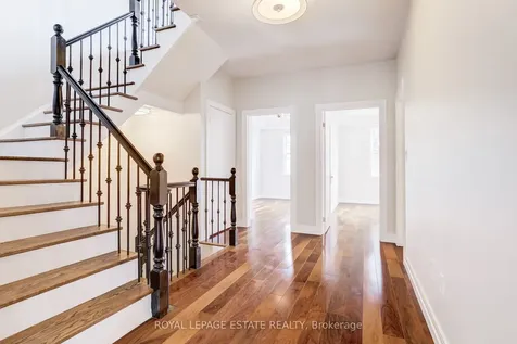 66 Compass Way Mississauga ON L5G 4T8