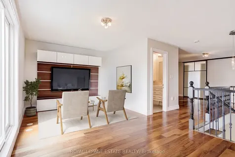66 Compass Way Mississauga ON L5G 4T8