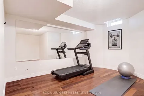 66 Compass Way Mississauga ON L5G 4T8