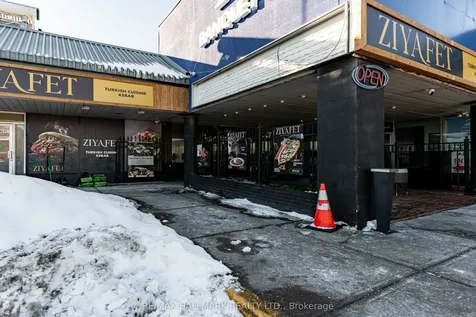 1027 Finch Avenue W Toronto ON M3J 2C7
