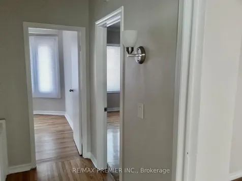 34 Mc Farland Avenue Toronto ON M6H 3N1