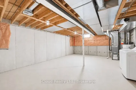 3956 Manatee Way Mississauga ON L5M 6P5
