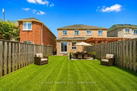 3956 Manatee Way Mississauga ON L5M 6P5