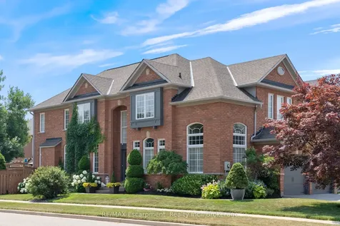 2454 Longridge Crescent Oakville ON L6H 6N8