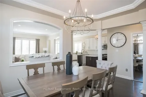 2454 Longridge Crescent Oakville ON L6H 6N8