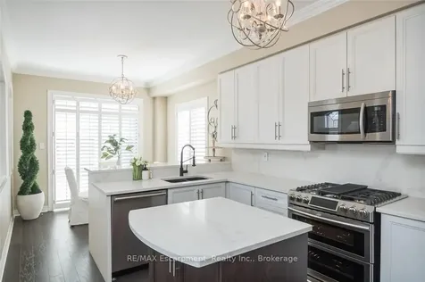 2454 Longridge Crescent Oakville ON L6H 6N8