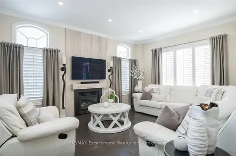 2454 Longridge Crescent Oakville ON L6H 6N8