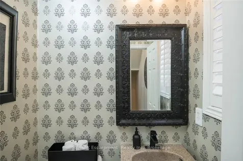 2454 Longridge Crescent Oakville ON L6H 6N8