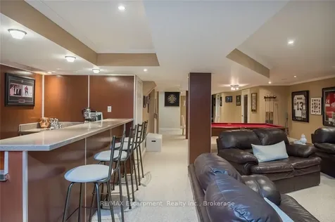 2454 Longridge Crescent Oakville ON L6H 6N8
