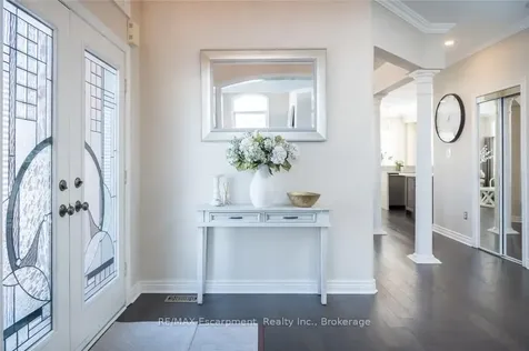 2454 Longridge Crescent Oakville ON L6H 6N8