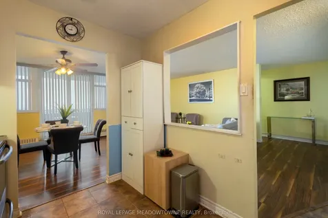 2301 Derry Road W Mississauga ON L5N 2R4