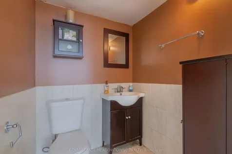 2301 Derry Road W Mississauga ON L5N 2R4