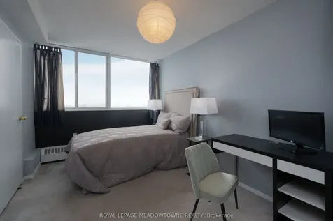2301 Derry Road W Mississauga ON L5N 2R4