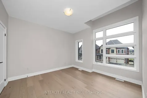 15 Keyworth Crescent Brampton ON L6R 4G3