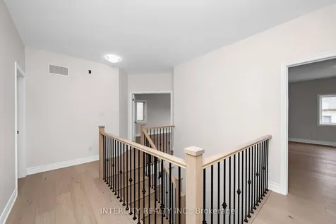 15 Keyworth Crescent Brampton ON L6R 4G3