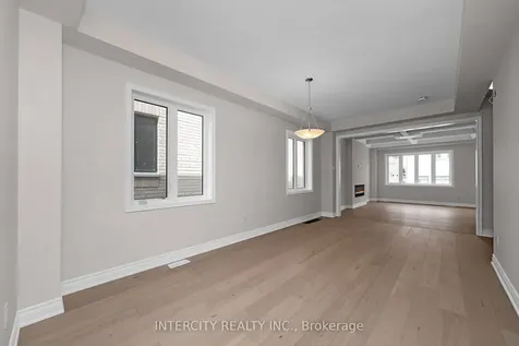 15 Keyworth Crescent Brampton ON L6R 4G3
