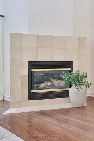 2165 Stavebank Road Mississauga ON L5C 1T3