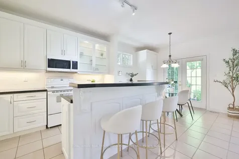 2165 Stavebank Road Mississauga ON L5C 1T3