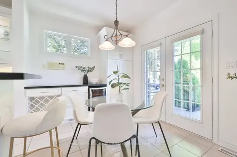 2165 Stavebank Road Mississauga ON L5C 1T3