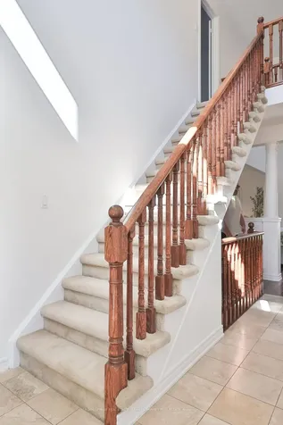 2165 Stavebank Road Mississauga ON L5C 1T3