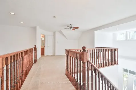 2165 Stavebank Road Mississauga ON L5C 1T3