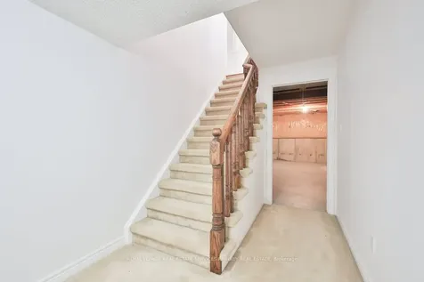 2165 Stavebank Road Mississauga ON L5C 1T3