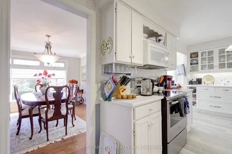 1233 Havendale Boulevard Burlington ON L7P 3S1