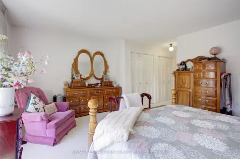 1233 Havendale Boulevard Burlington ON L7P 3S1