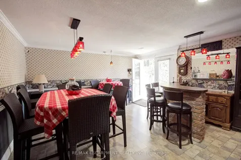 1233 Havendale Boulevard Burlington ON L7P 3S1