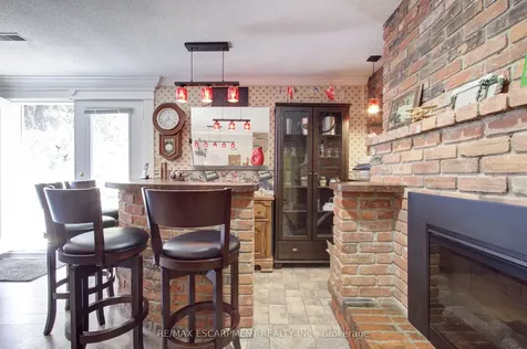 1233 Havendale Boulevard Burlington ON L7P 3S1