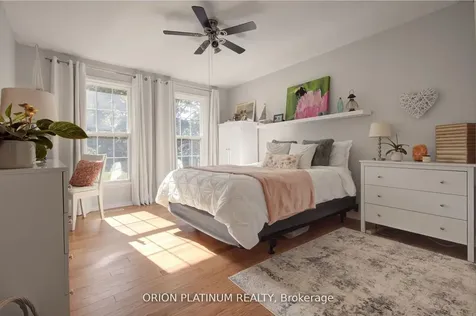 1706 Branchwood Park Mississauga ON L4W 2E6