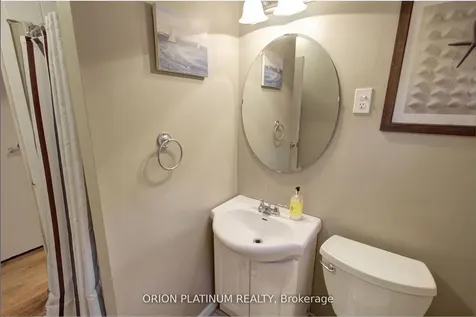 1706 Branchwood Park Mississauga ON L4W 2E6