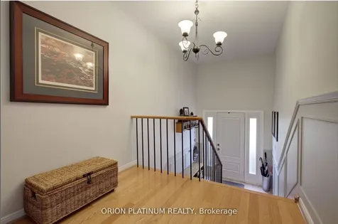 1706 Branchwood Park Mississauga ON L4W 2E6