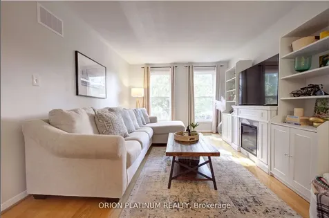 1706 Branchwood Park Mississauga ON L4W 2E6