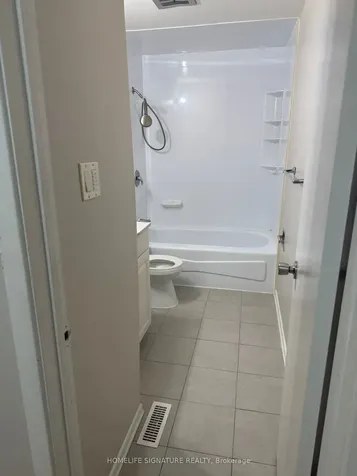 4 Carleton Place Brampton ON L6T 3Z4