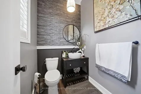 42 Delphinium Way Brampton ON L7A 0N4