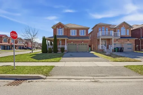 42 Delphinium Way Brampton ON L7A 0N4