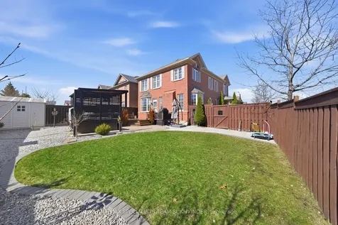 42 Delphinium Way Brampton ON L7A 0N4