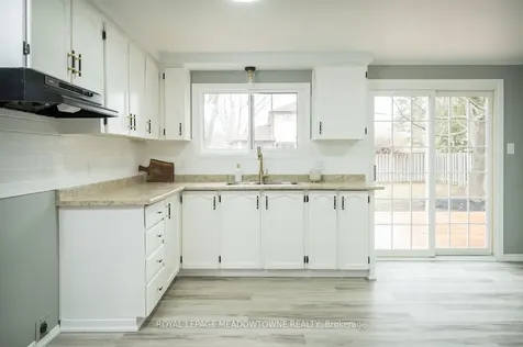 877 Anderson Avenue Milton ON L9T 4Y5