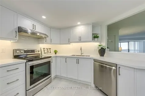 5080 Pinedale Avenue Burlington ON L7L 5V7