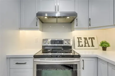 5080 Pinedale Avenue Burlington ON L7L 5V7