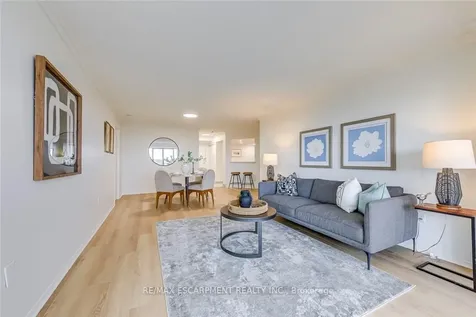 5080 Pinedale Avenue Burlington ON L7L 5V7