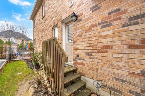 75 Royal Valley Drive S Caledon ON L7C 1A2