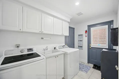 75 Royal Valley Drive S Caledon ON L7C 1A2