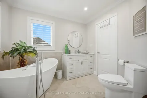 75 Royal Valley Drive S Caledon ON L7C 1A2